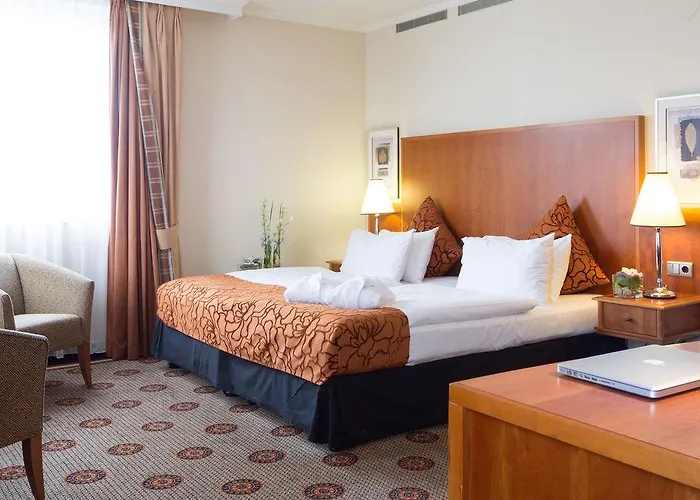 Hotel Crowne Plaza Hamburg-city Alster By Ihg 4*