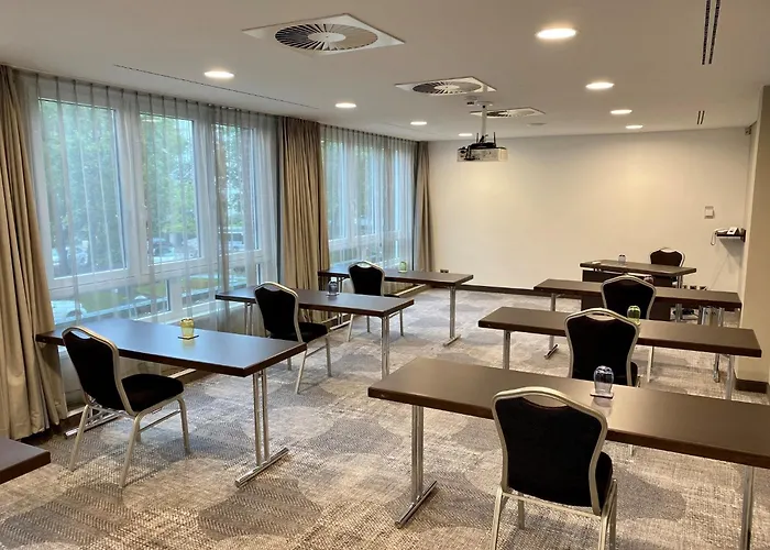 Hotel Crowne Plaza Hamburg-city Alster By Ihg 4*