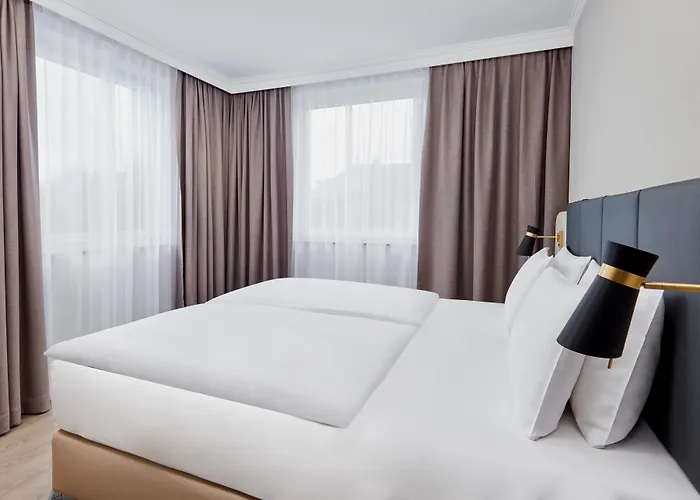 Crowne Plaza Hamburg-city Alster By Ihg 4*