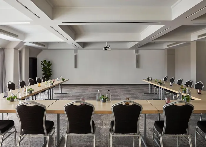 Crowne Plaza Hamburg-city Alster By Ihg Hotel Hamburgo