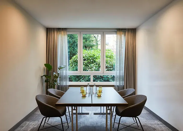 Crowne Plaza Hamburg-city Alster By Ihg Hotel 4*