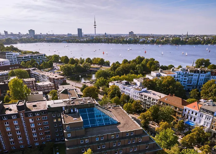 Crowne Plaza Hamburg-city Alster By Ihg Hotel