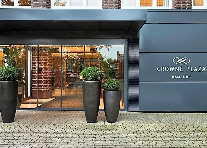 Crowne Plaza Hamburg-city Alster By Ihg Hotel 4*