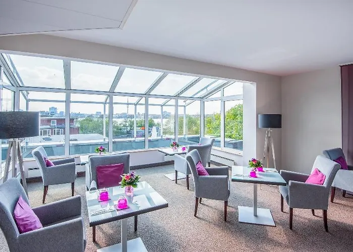 Crowne Plaza Hamburg-city Alster By Ihg 4*