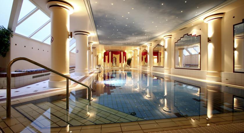 CROWNE PLAZA HAMBURG - CITY ALSTER HOTEL | NO BOOKING FEES, GREAT RATES